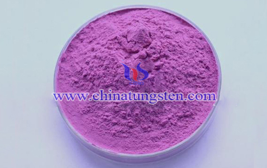 foto de óxido de tungsteno violeta